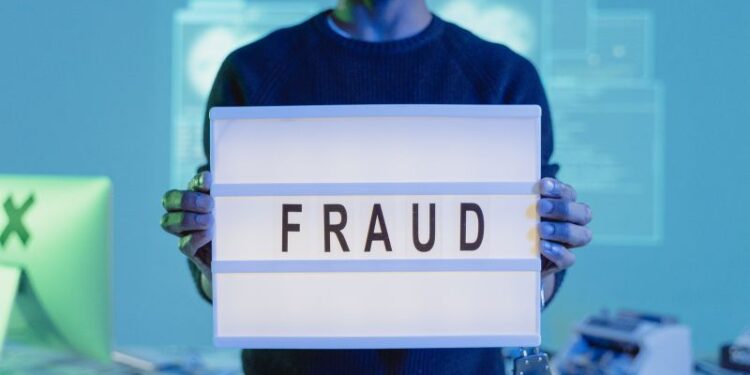 Wirtschaftswissen Fraud: Betrugserkennung und -verhütung im Unternehmen