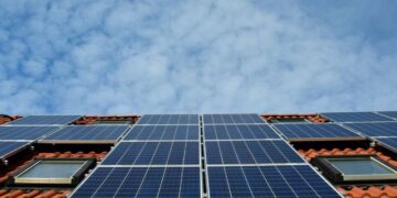 Landesregierung setzt ihre Photovoltaikoffensive in Niedersachsens Südosten fort