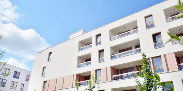 Monteurwohnungen als Wirtschaftsimpuls: Wie Darmstadt vom Frankfurter Bauboom profitiert