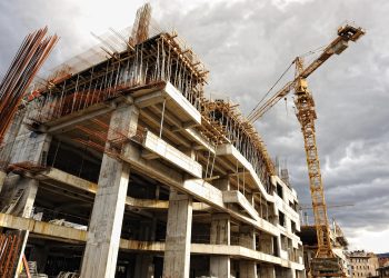 Innovationen im Gewerbebau: Ein Blick auf moderne Gebäude und Fassadensysteme